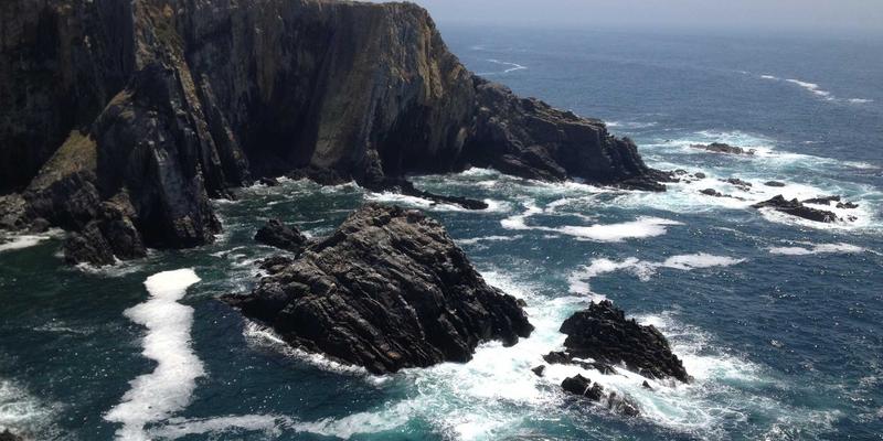 微秒定乾坤：NTP与PTP如何为金融交易与工业自动化构建时间基石